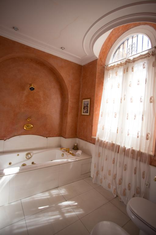 Villa De La Palmera Севілья Екстер'єр фото